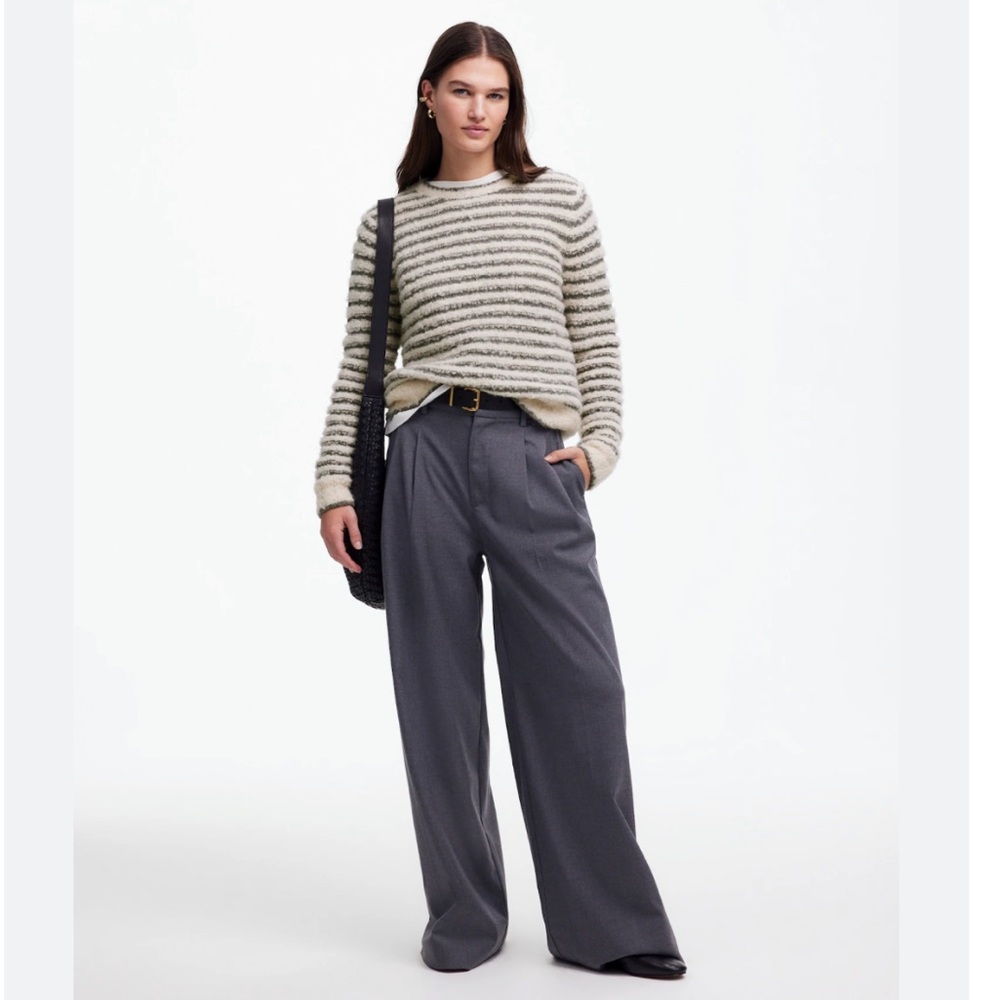 H2 NWT Madewell Bouclé-Knit Crewneck Sweater